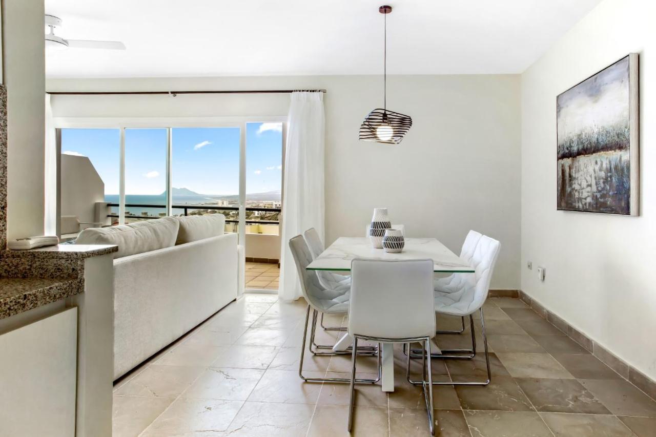 Manilva Townhouse With Spectacular Views Of Gibraltar 빌라 외부 사진
